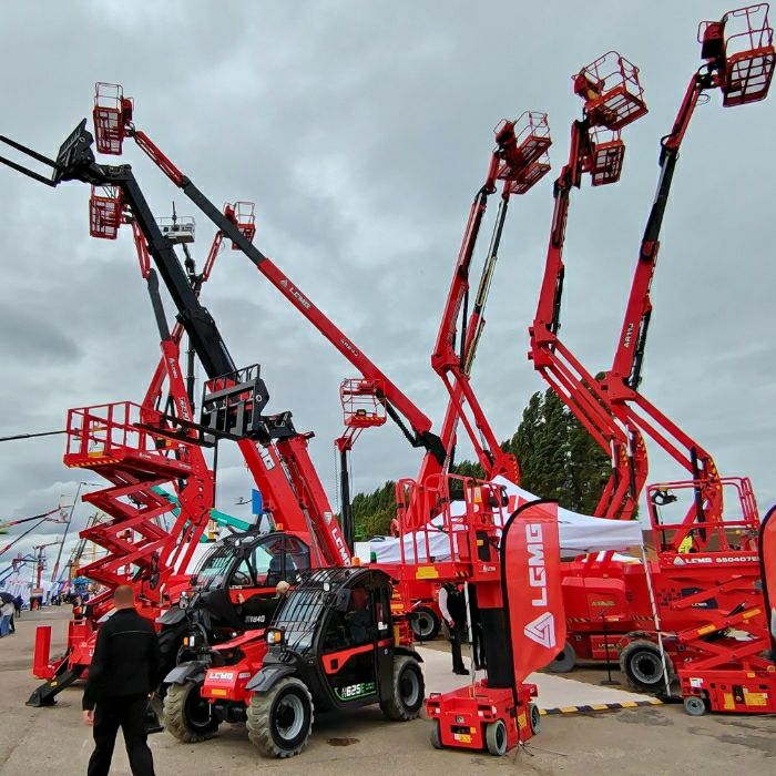 رافعات شوكية سيزر لفت مانلفت كرينات تليهندر للإيجا