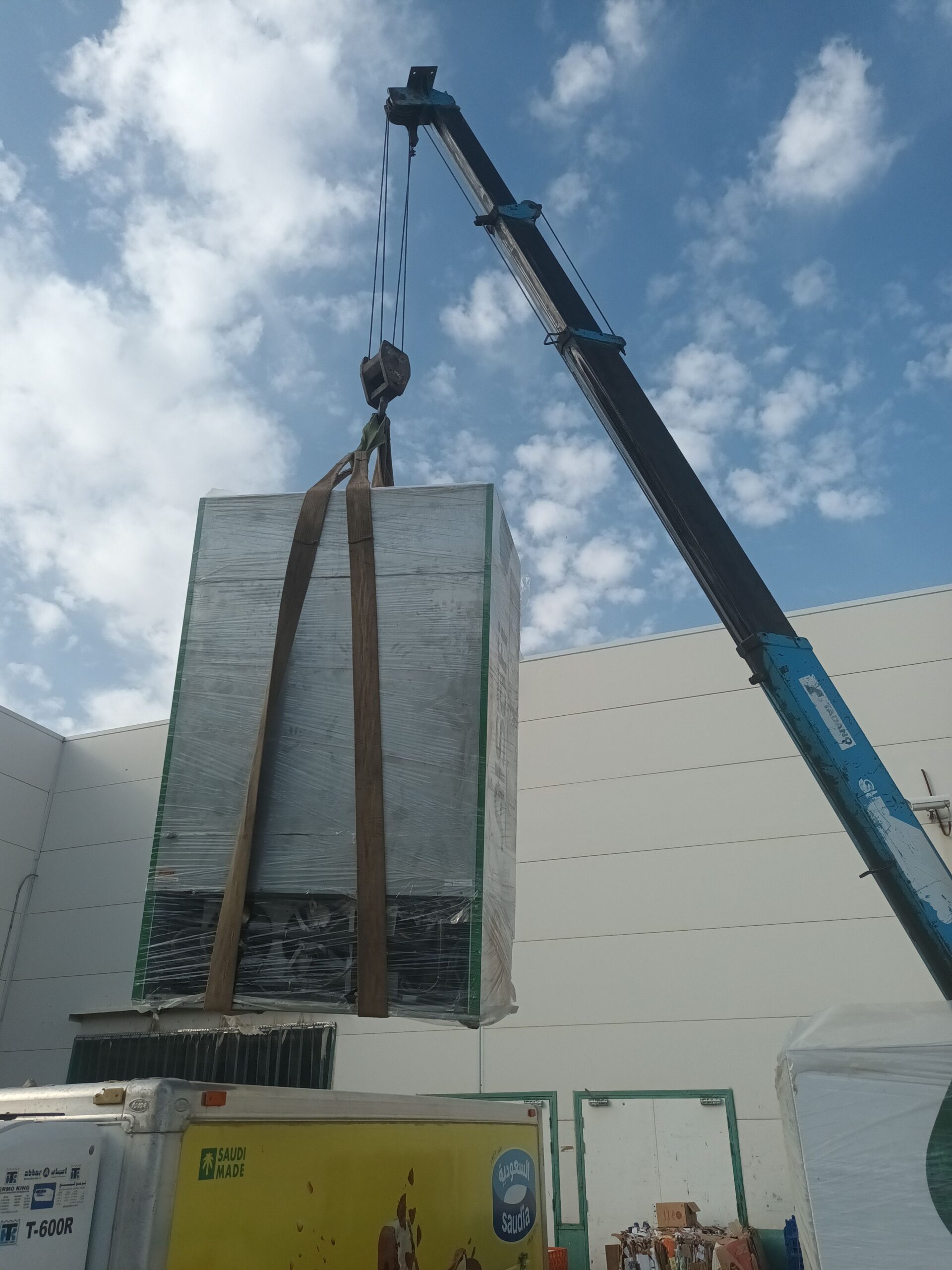 دينه ونش نقل اغراض وخزانات غاز داخل وخارج الرياض 0