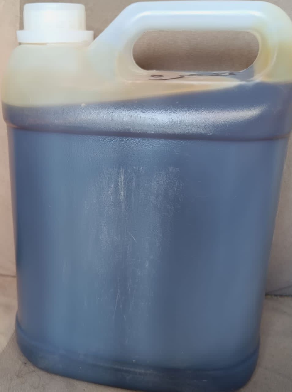 جميع انواع العسل اليمني ونورد الى جميع أنحاء العال