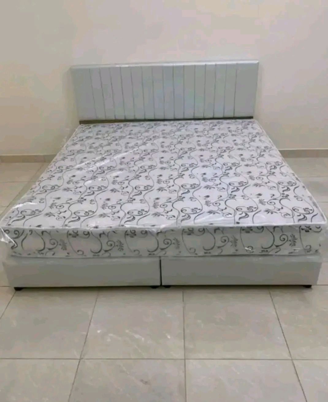 عروض وتخفيضات بمناسبة شهر رمضان سرير نفرين مع مرتب