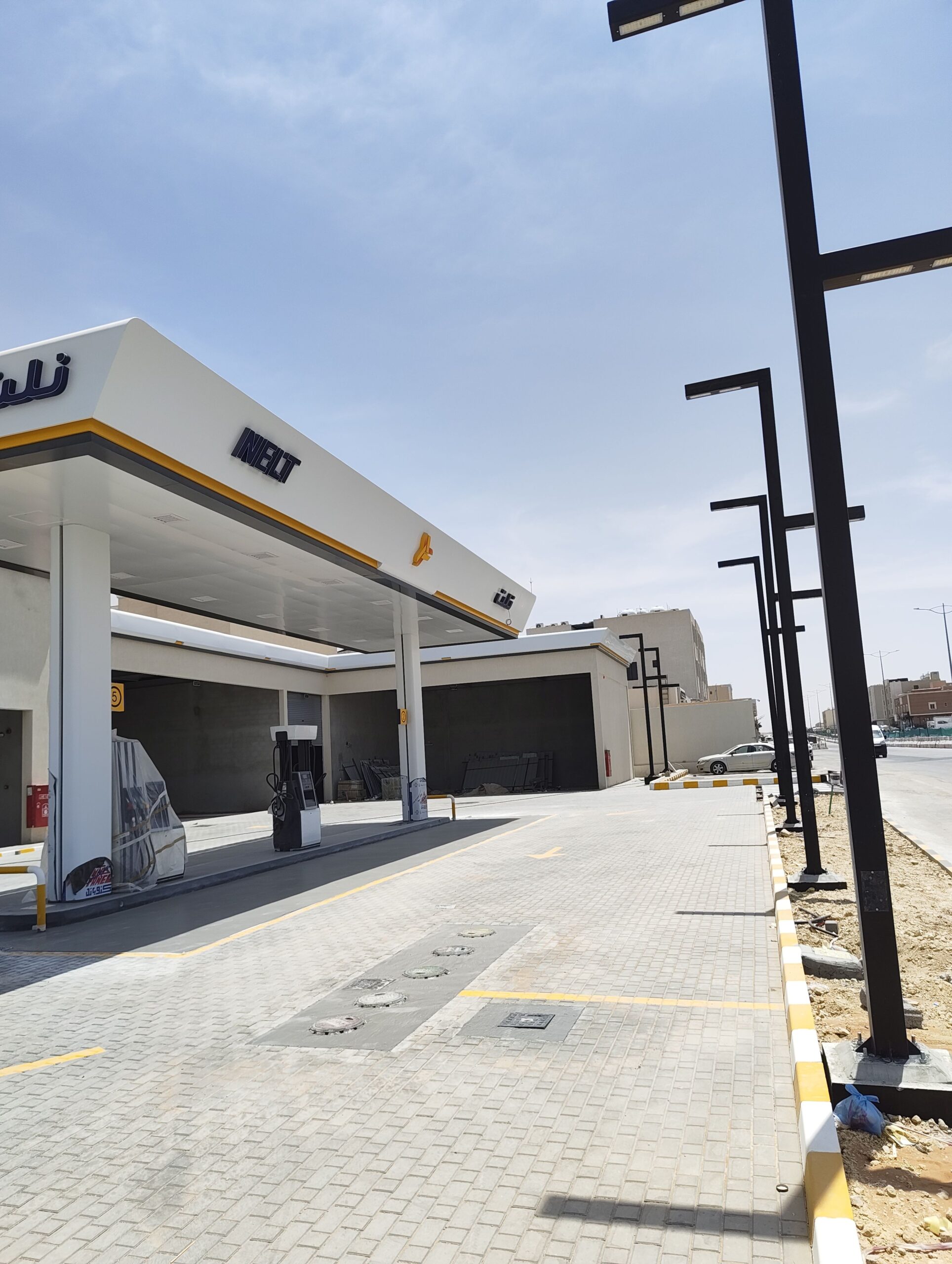 كهربائي محطات وقود