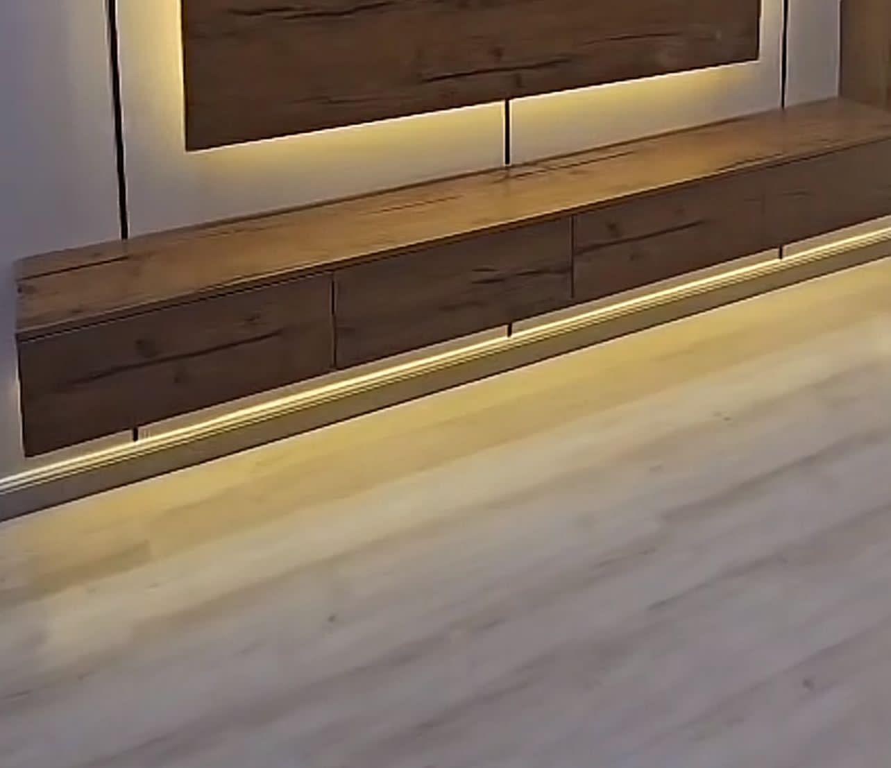 معلم دهانات وديكورات ترميم خميس مشيط وابهاء