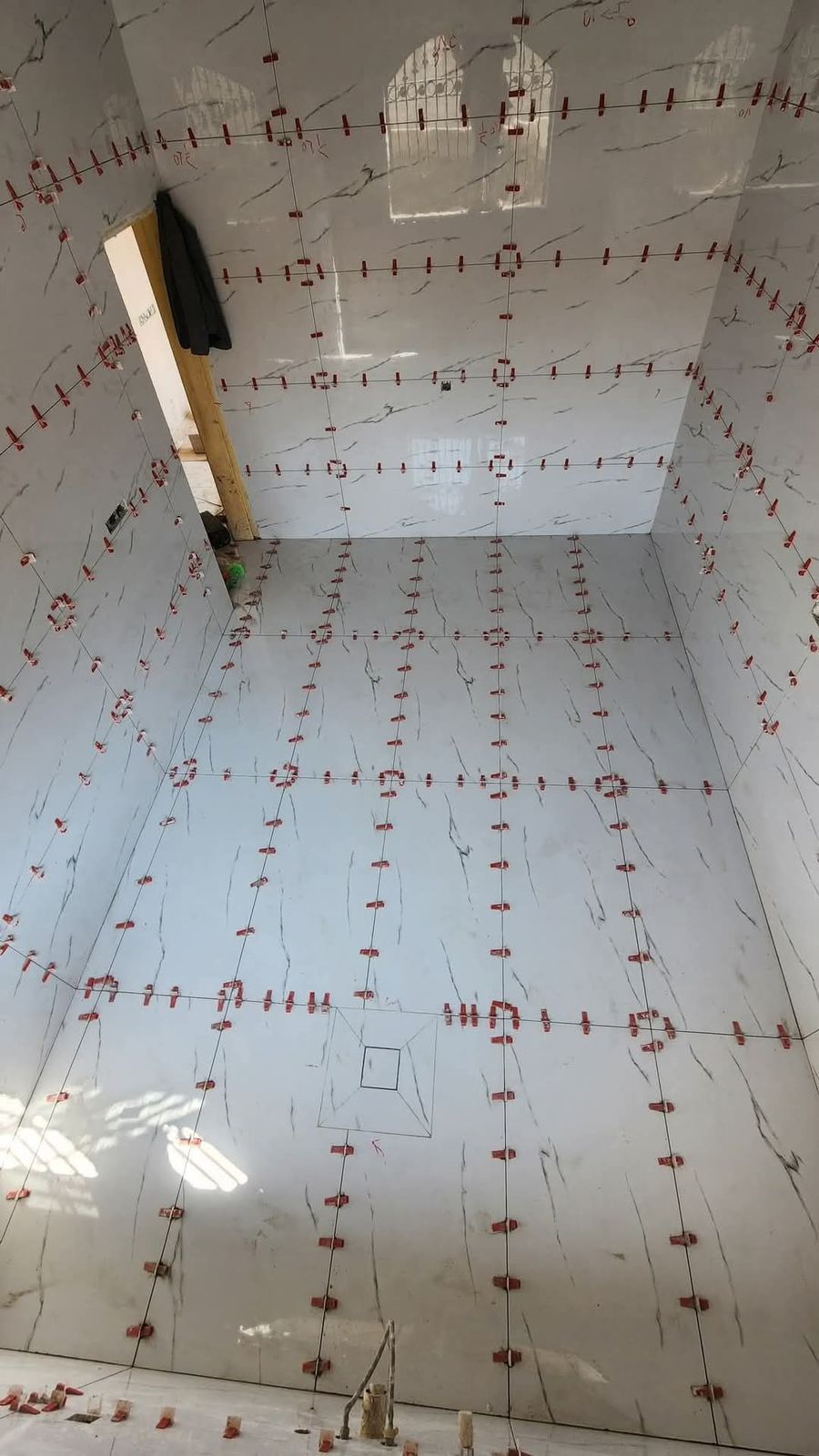 مقاولات بلاط بناي حي الحمرا