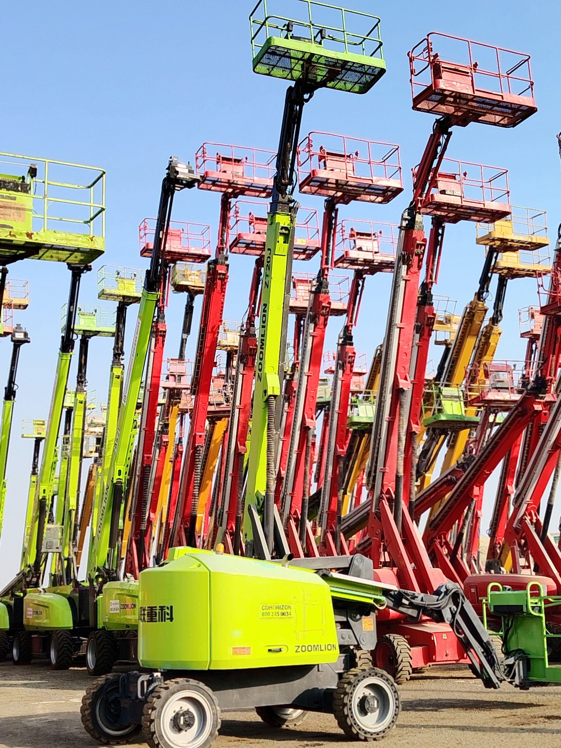 مانلفت وسيزر لفت ورافعات شوكيه وجي سي بي وبوم تراك