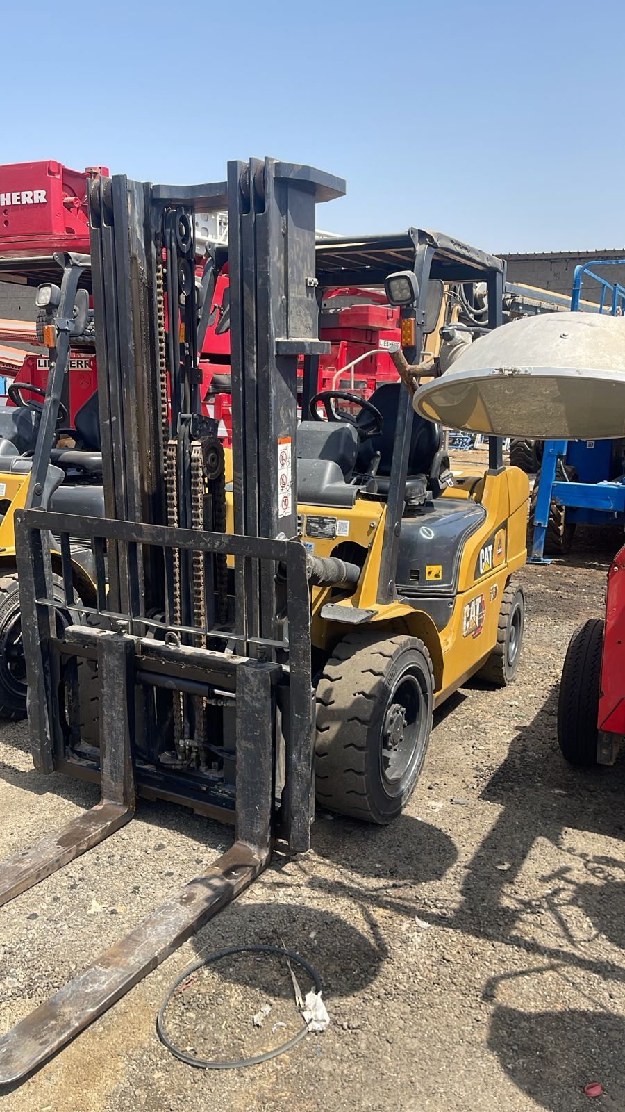 رافعة شوكية 3طن للايجار جده رافعة شوكية 5طن للايجا