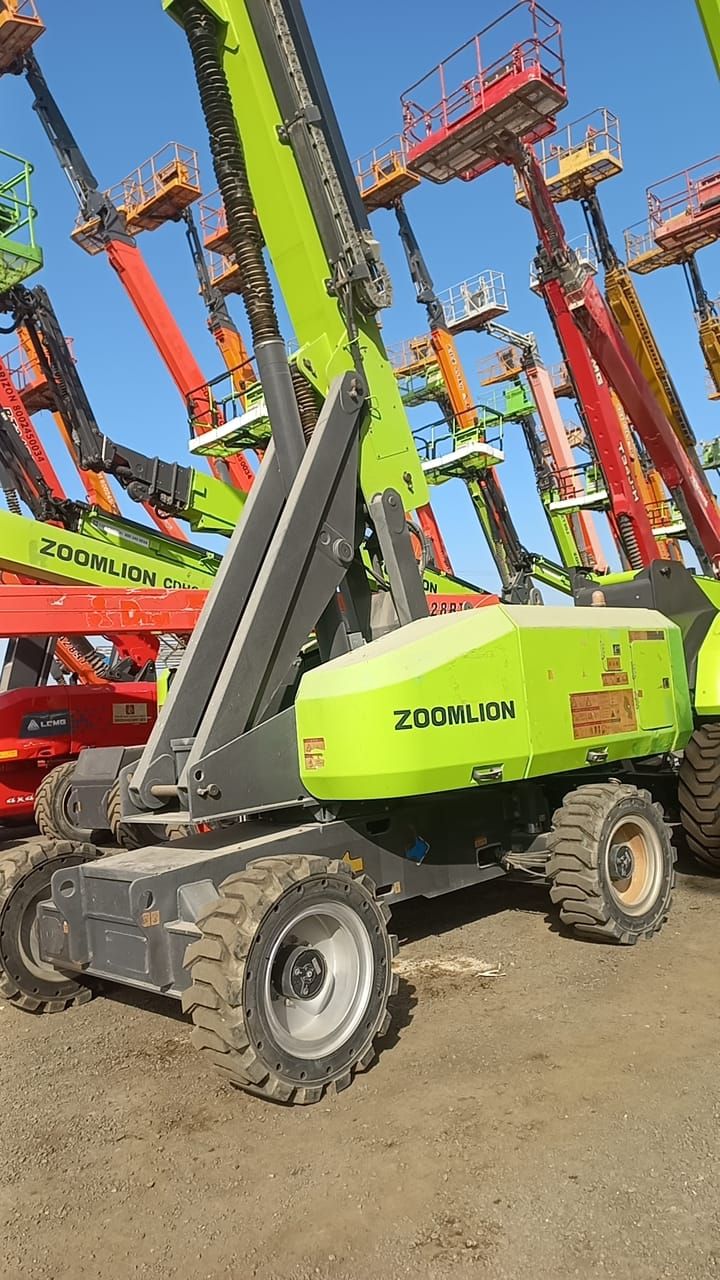 سيزرلفت ومان لفت ورافعات شوكيه وتيليهندلر جي سي بي