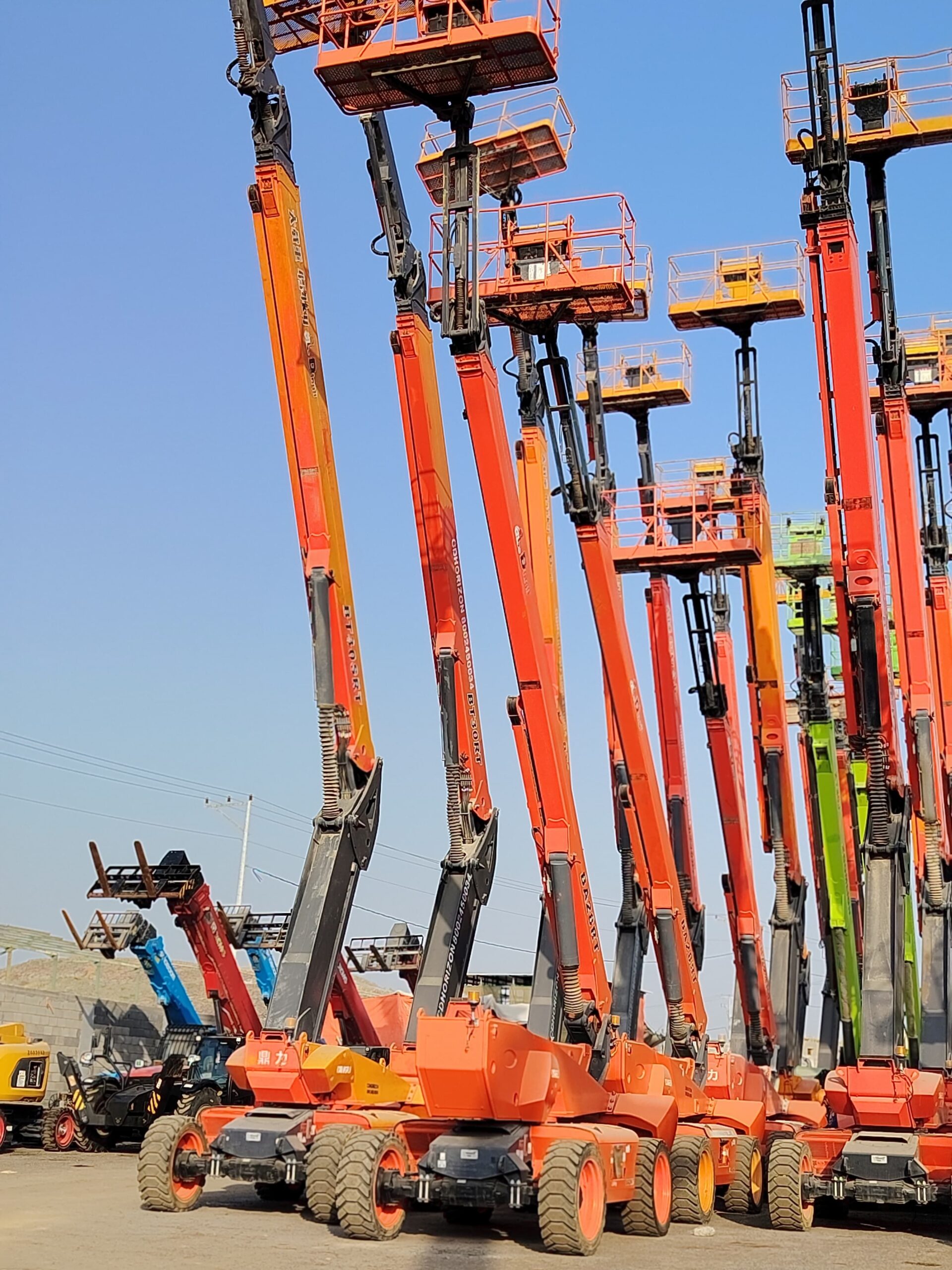 سيزرلفت ومان لفت ورافعه شوكيه وجي سي بي وبوم لفت ت