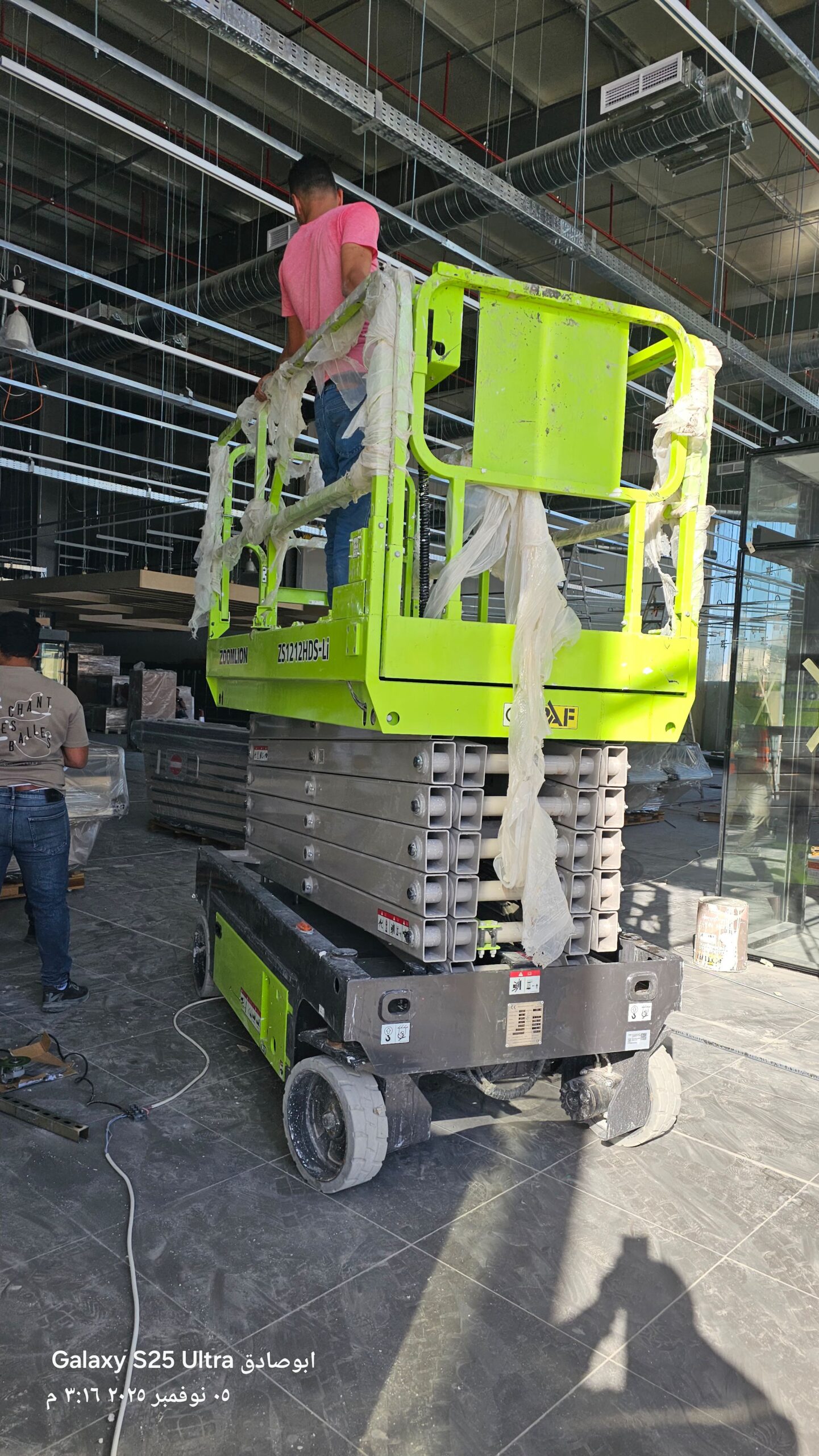 سيزرلفت ومانلفت للايجار شهري سنوي أسبوعي يومي