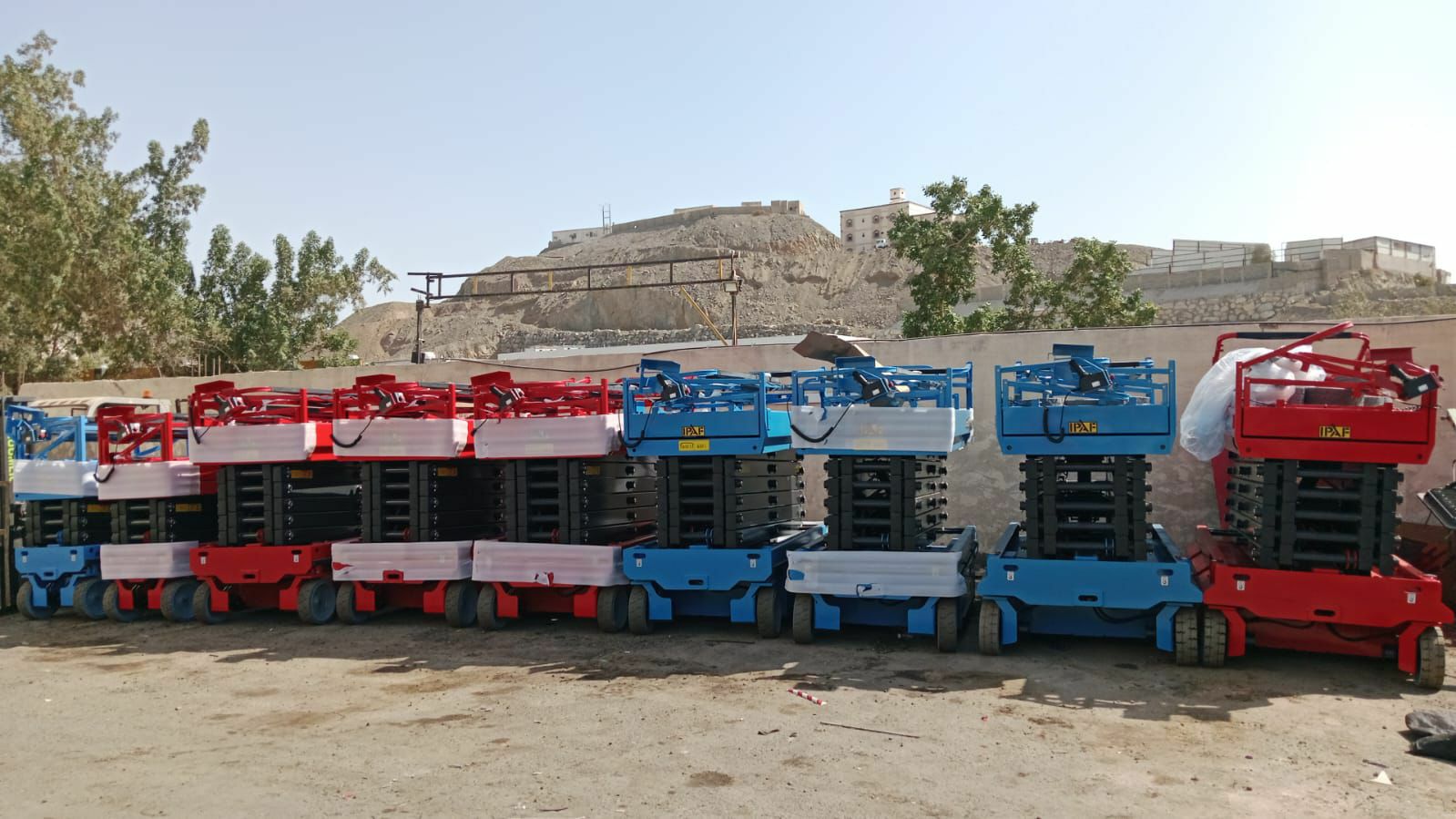 رافعات شوكية سيزر لفت للإيجار في الدمام الرياض جدة