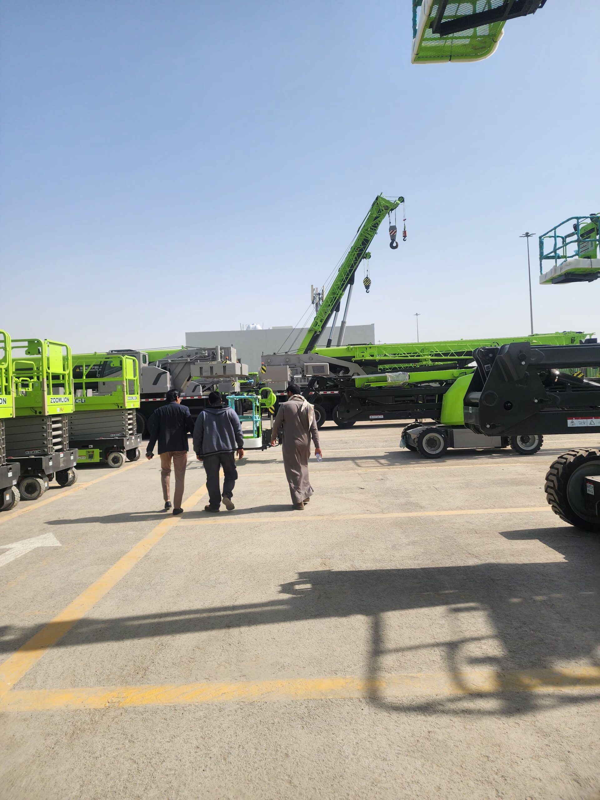 سيزر لفت للايجار في جدة 12متر سيزر لفت للايجار 14م