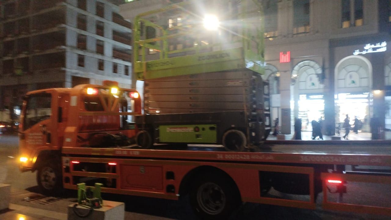 سيزر لفت ومان لفت للايجار