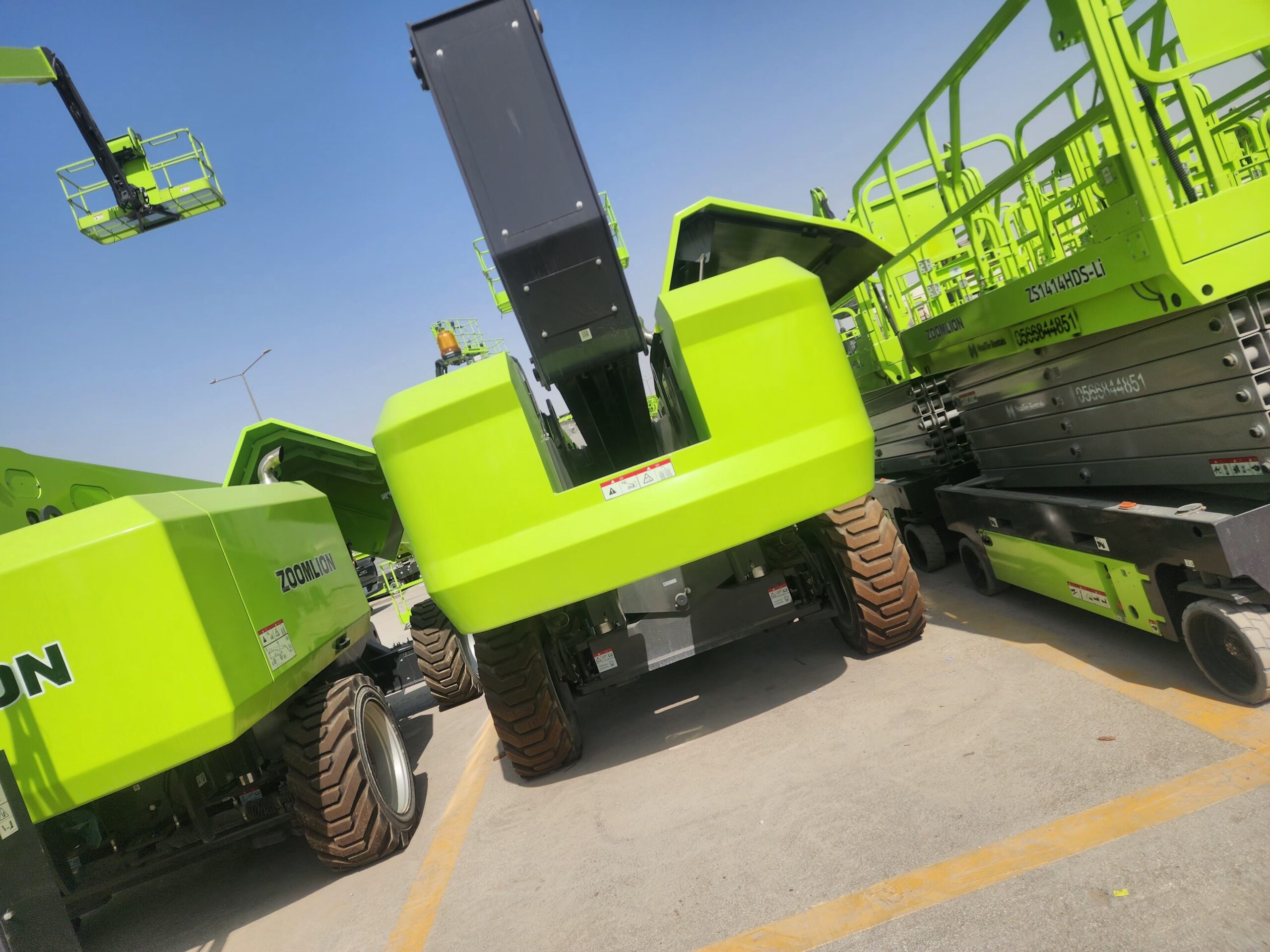 سيزر لفت للايجار في جدة 12متر سيزر لفت للايجار 14م