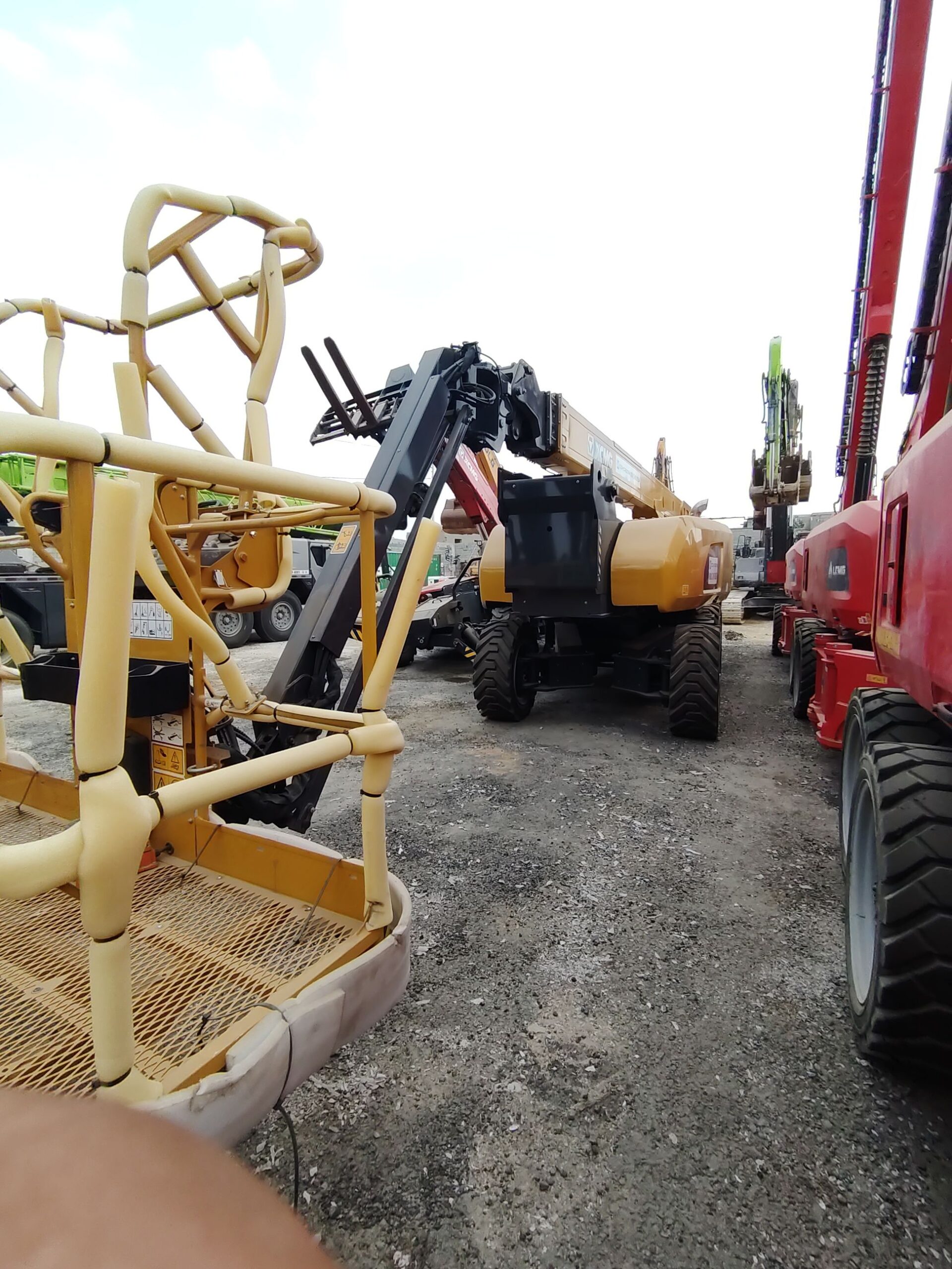 مان لفت14متر 16متر 18متر22متر 28متر 40متر 58متر دي