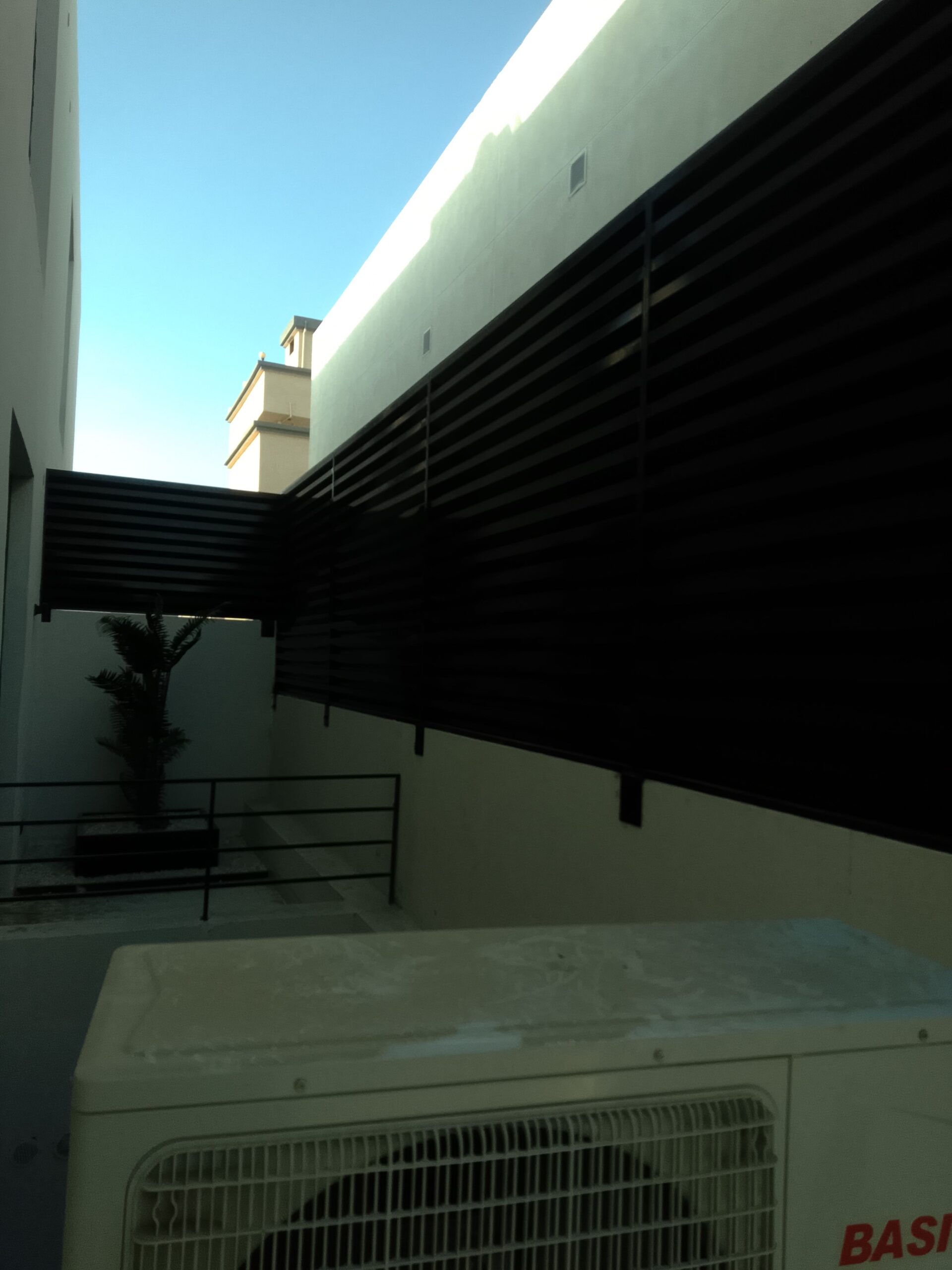 مظلات سواتر هناجر ساندويش بنل وبرجول جده ومكه