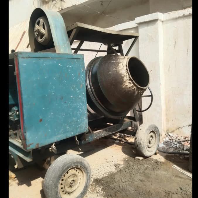 مقاول خلاط اسمنت يدوي للايجار يوميا صبا