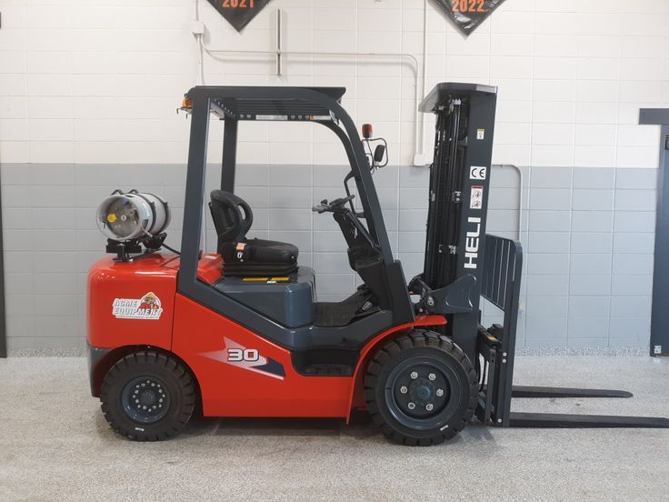 رافعة شوكية للإيجار- فوركلفت للإيجار- الرياض