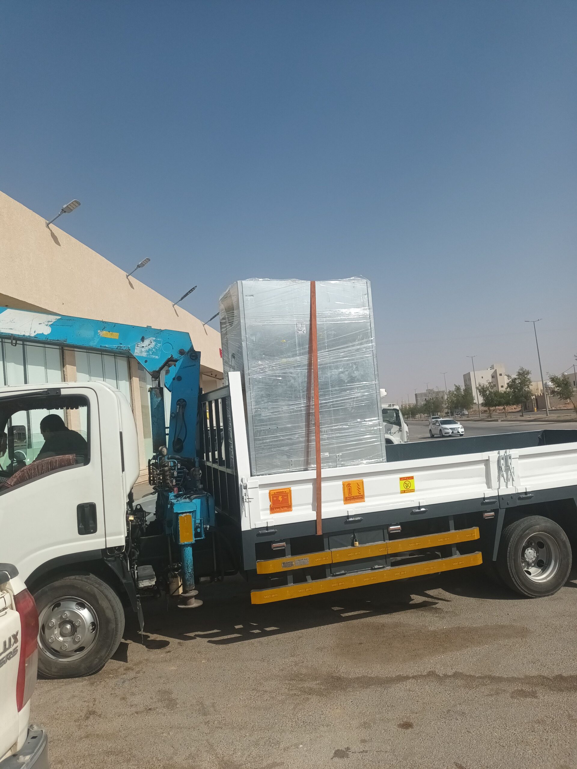 دينه ونش نقل اغراض وخزانات غاز داخل وخارج الرياض 0