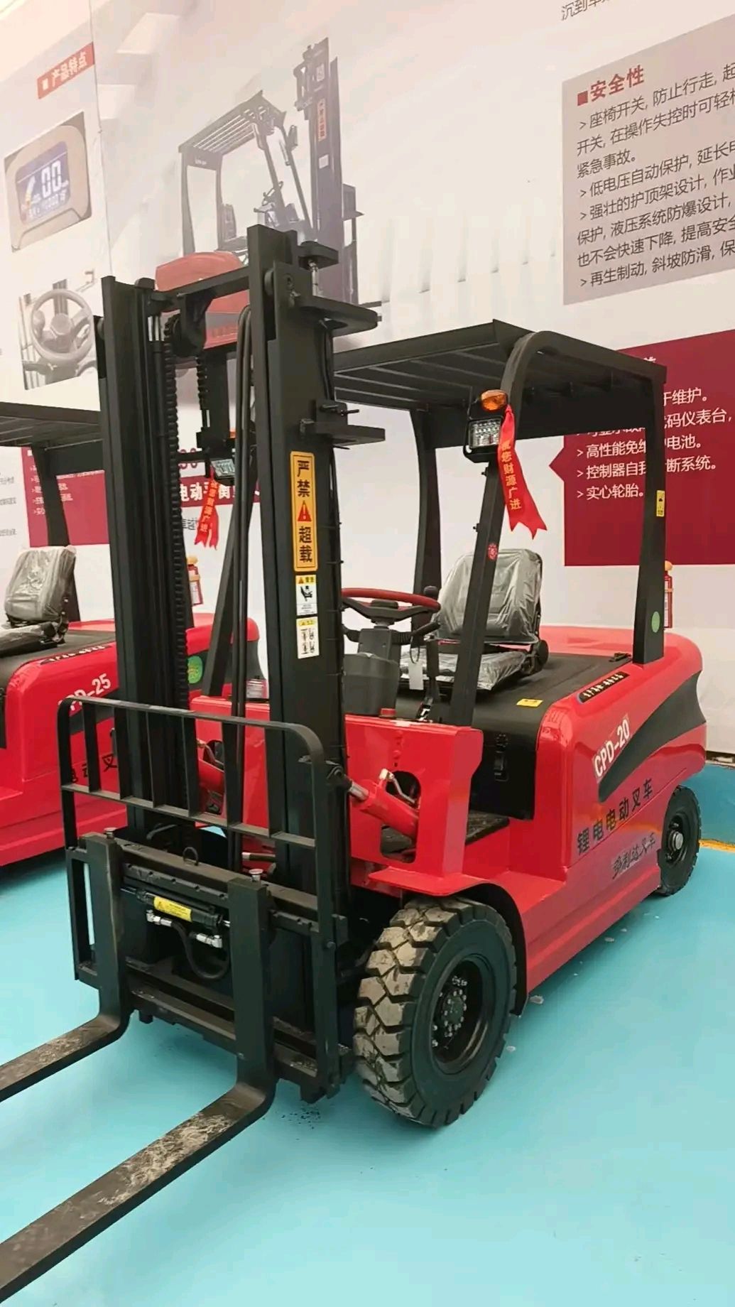 سيزر لفت ومان لفت وكرينات ورافعات شوكية وتيلهندلر