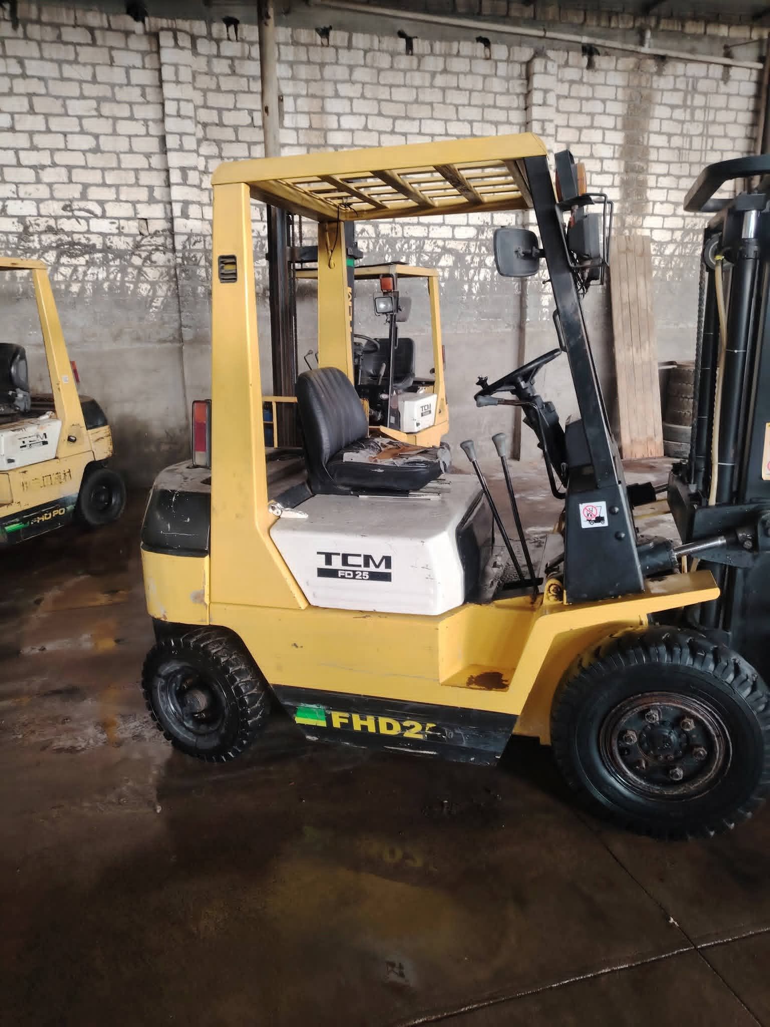 رافعات شوكية للإيجار في الدمام والرياض و جدة جميع