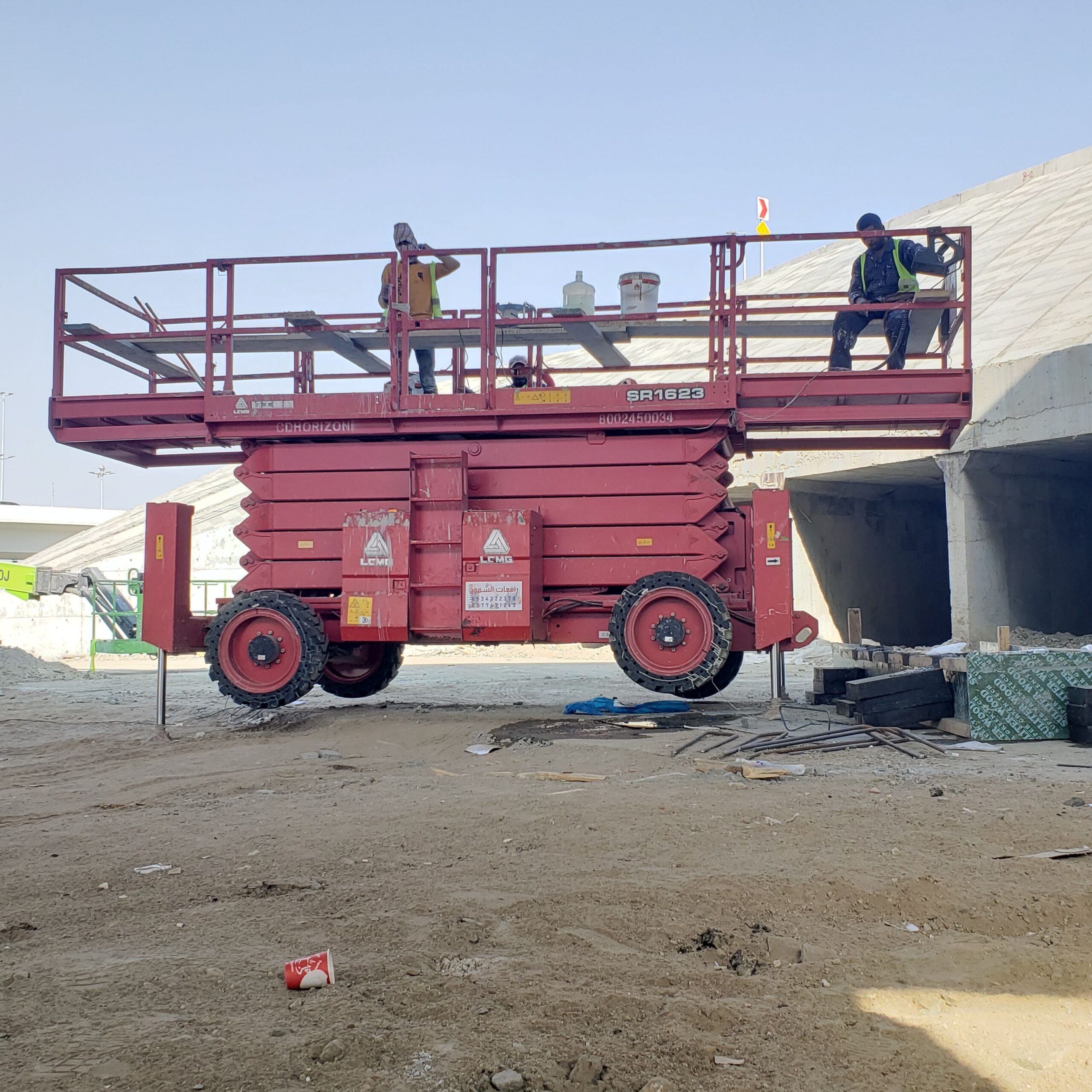 Man Lift Sealift سيزرلفت مان لفت رافعة شوكية موديل