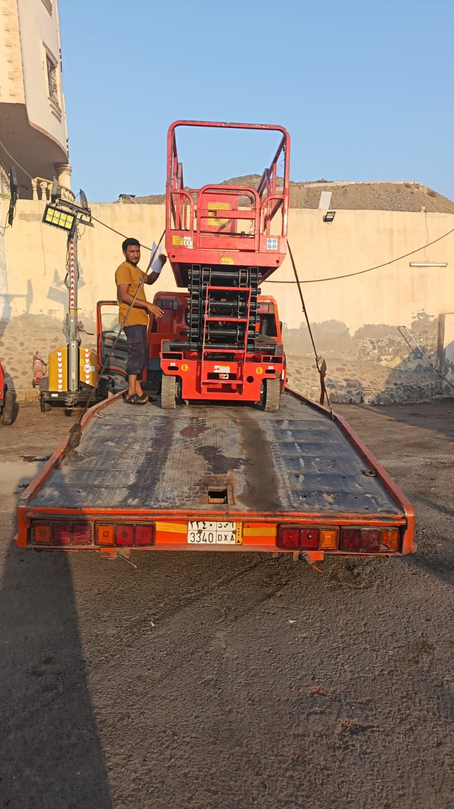 سيزر لفت مانلفت كرين فوركلفت للايجار