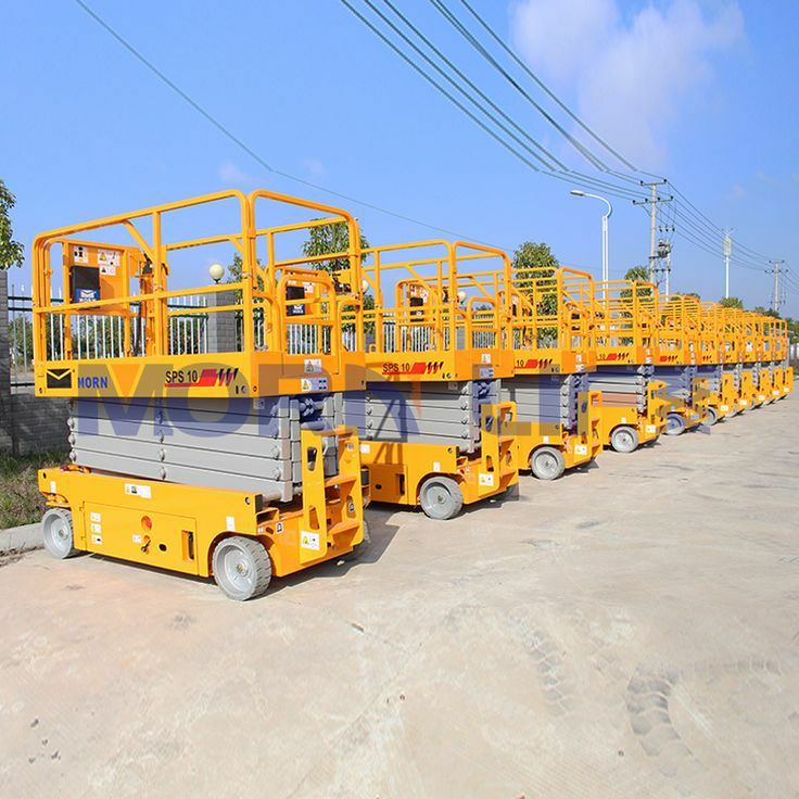 رافعات مقصيه للايجار سقالات كهربائية للايجار في ال