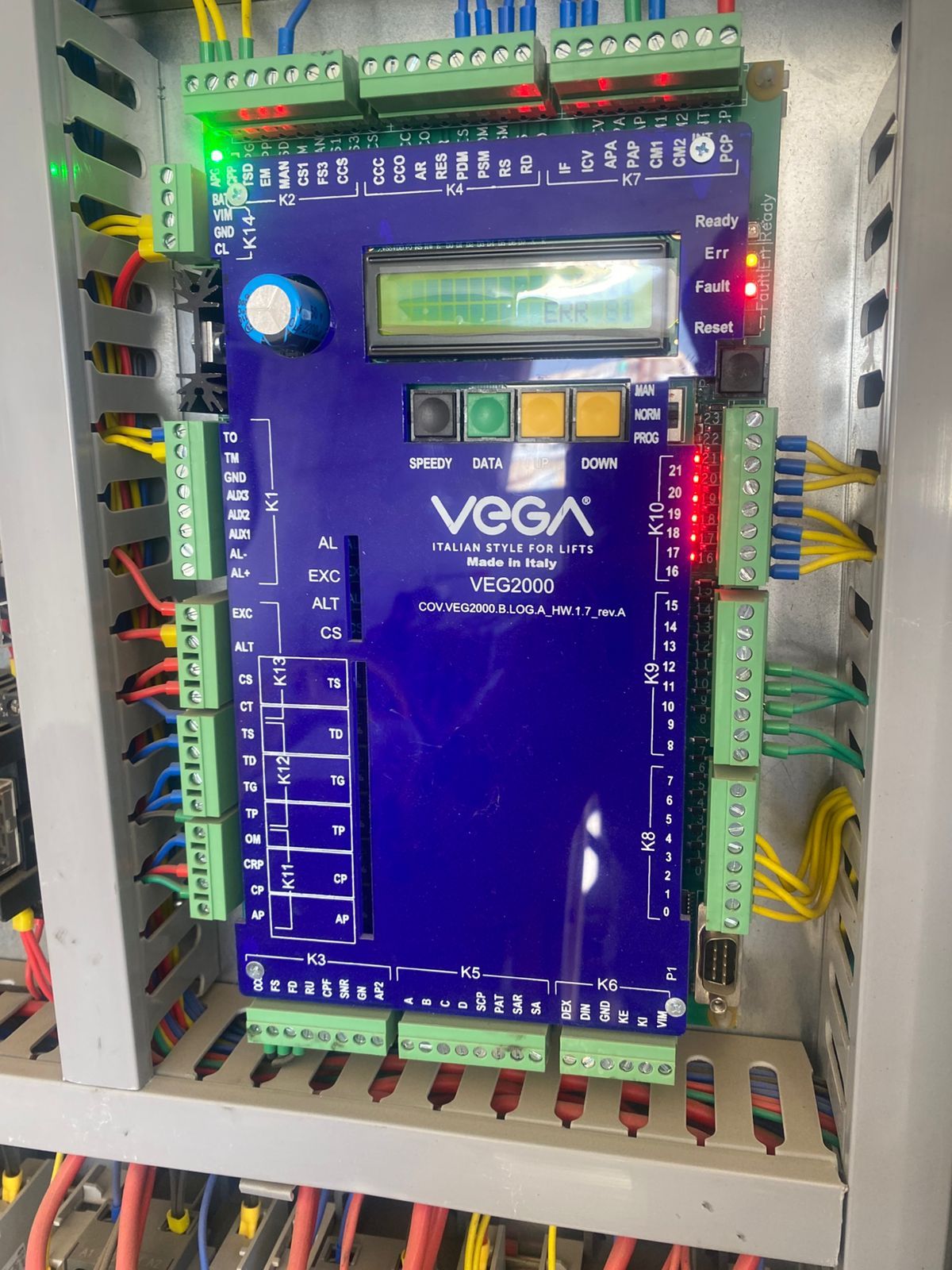 تحديث مصاعد ، صيانة مصاعد .قطع غيار