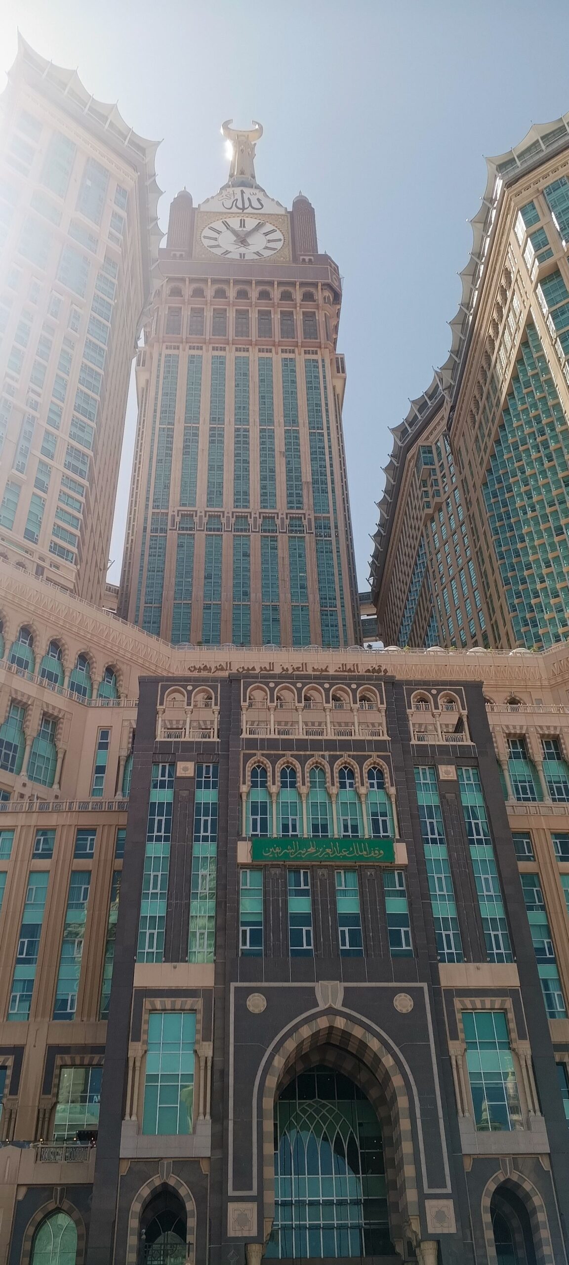 انا يمني ابحث عن عمل في جده مقيم العمر 23ا