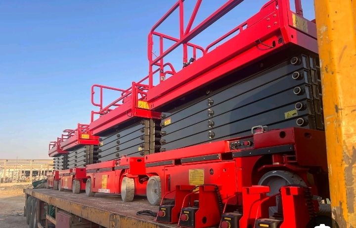 جي سي بي ببكات كرينات رافعات شوكيه سيزر لفت مان لف