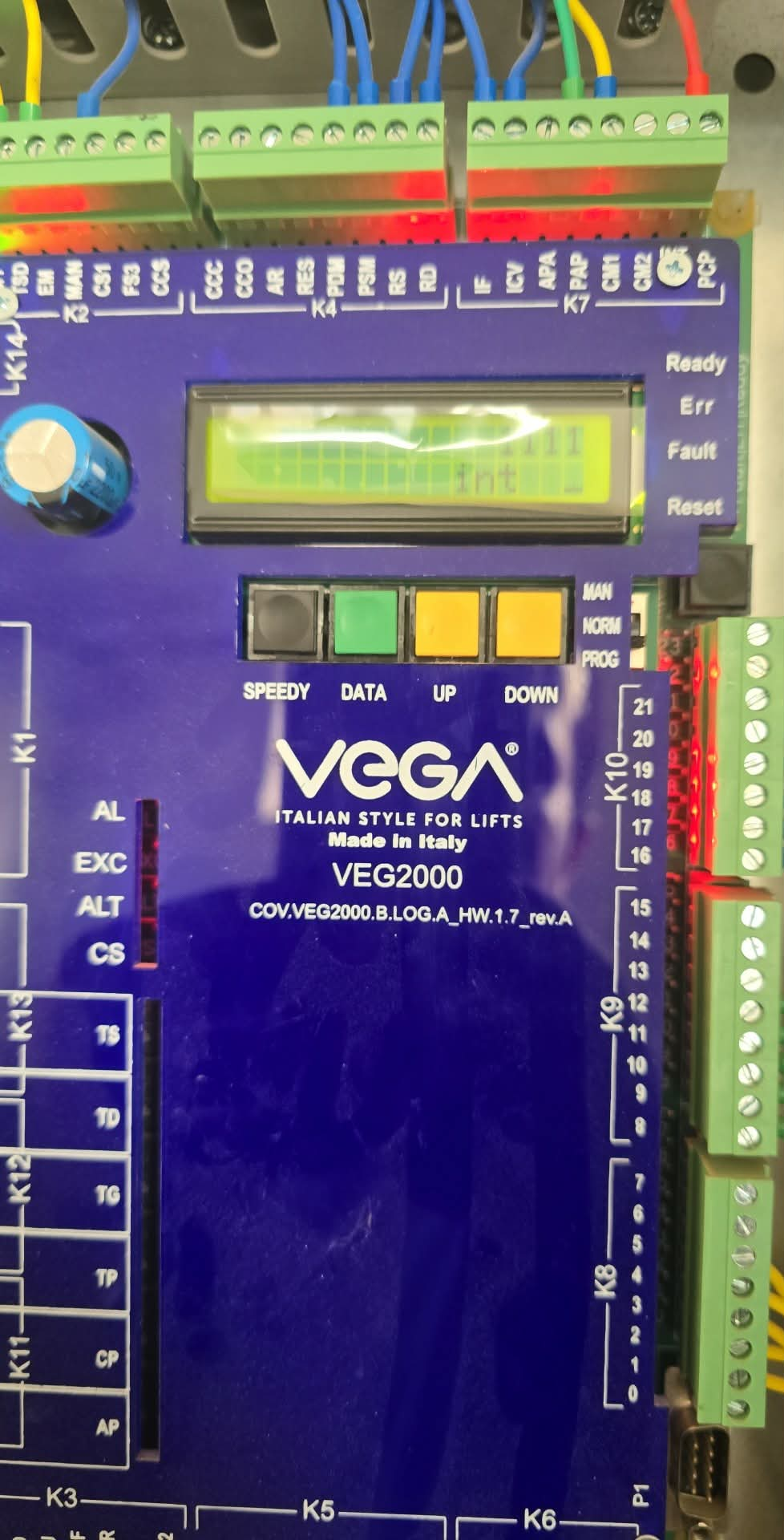 تحديث مصاعد ، صيانة مصاعد .قطع غيار