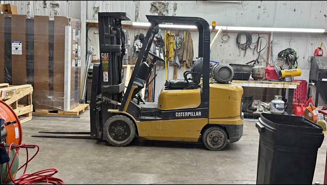 تأجير رافعات شوكية (فوركلفت) في الدمام والرياض وجد