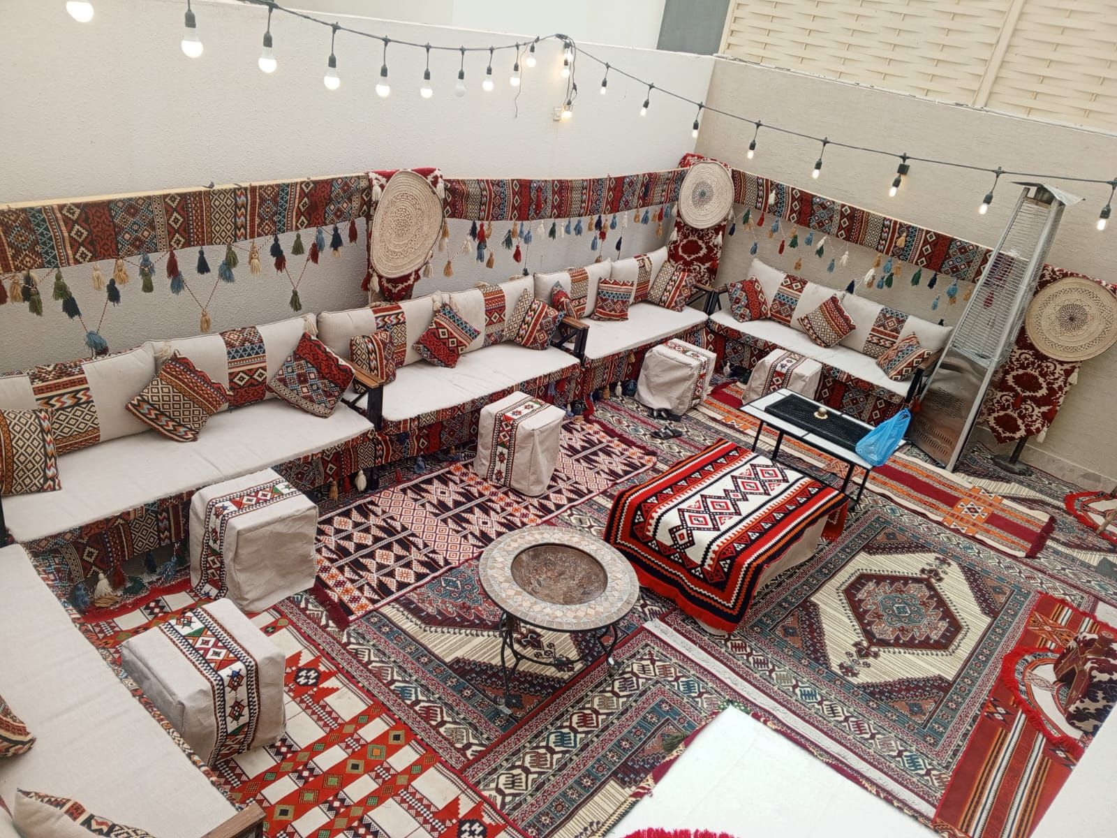 تأجير خيم اوروبيه جلسات