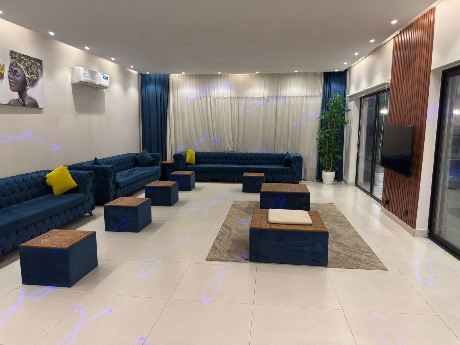 شاليه لور للايجار اليومي تتكون من قسمين جديده