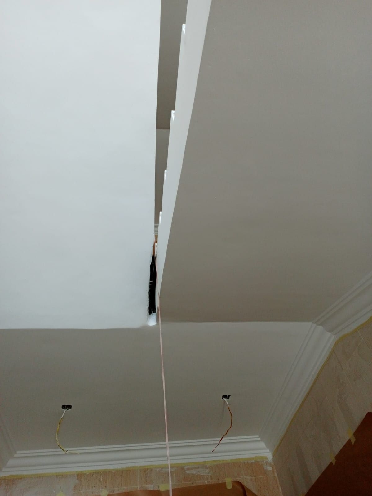 دهان بويا بويه وفني ديكورات عوازل