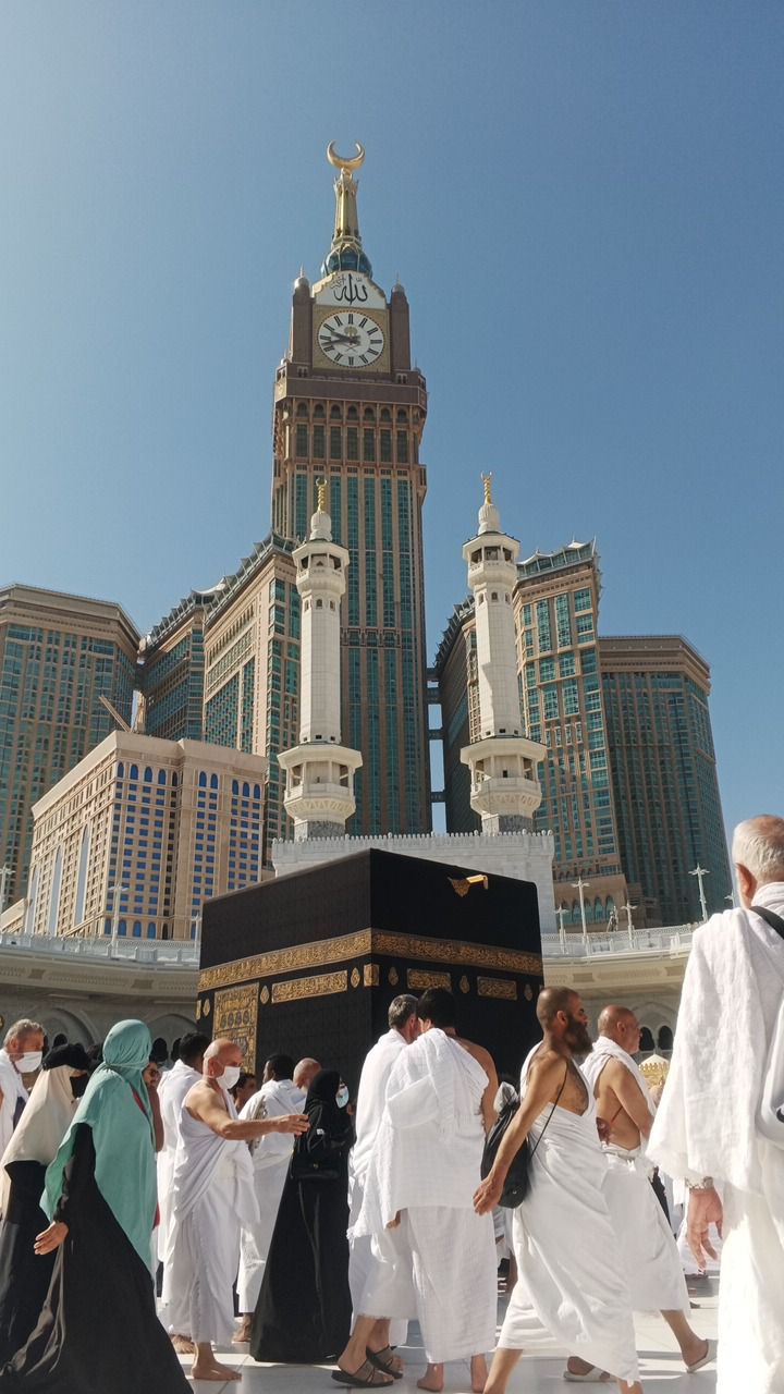 انا يمني ابحث عن عمل في جده مقيم العمر 23ا