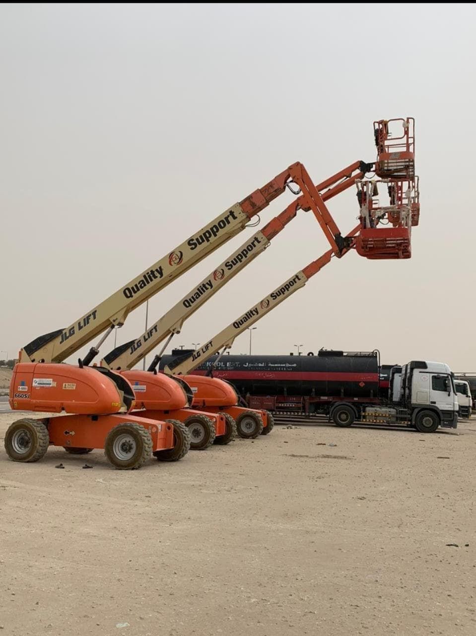 متوفر جميع انواع المعدات الثقيلة للأيجار