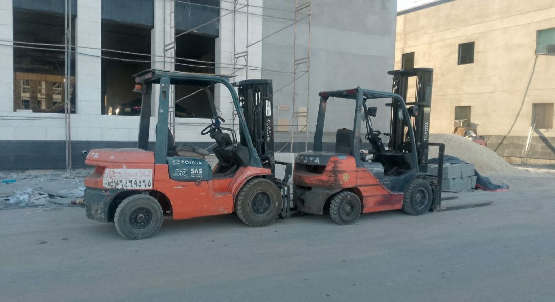 سيزرلفت مانلفت كهرباء ديزل مقصية للايجار رافعة شوك