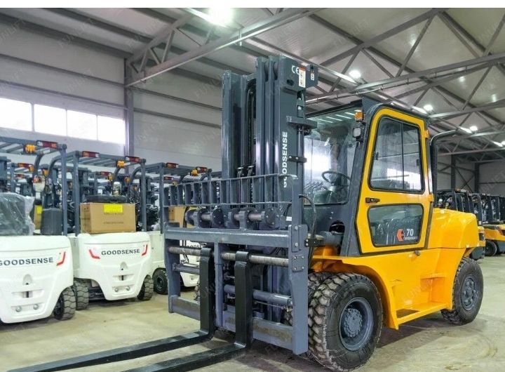 سيزر لفت للايجار مان لفت للايجار رافعه شوكيه ومقصي