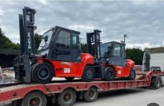 رافعه شوكيه جي سي بي للايجار سيزر لفت للايجار