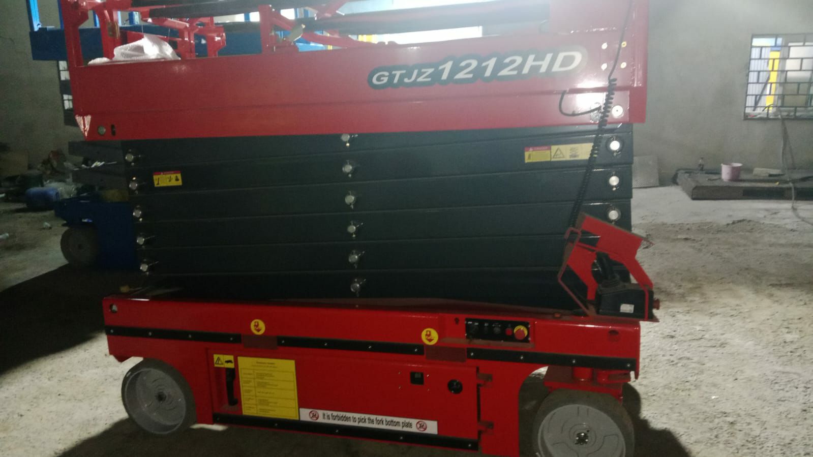 سقالات كهربائية للإيجار في الجبيل – جميع المقاسات