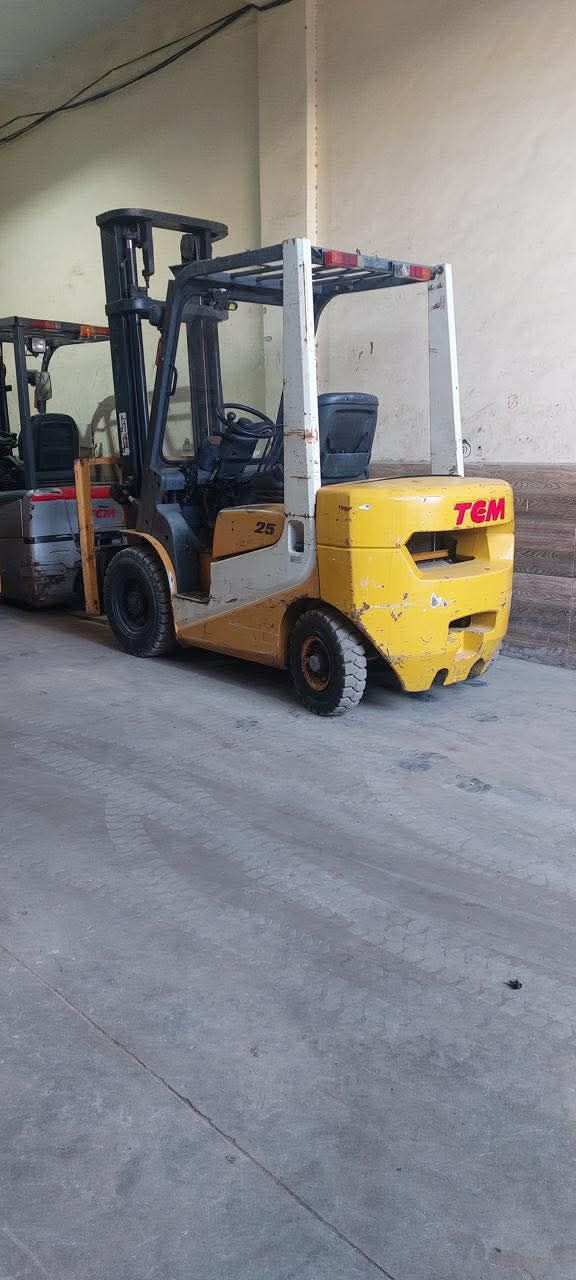 مان لفت سيزرلفت فوركلفت كرينات للايجار في الدمام ا