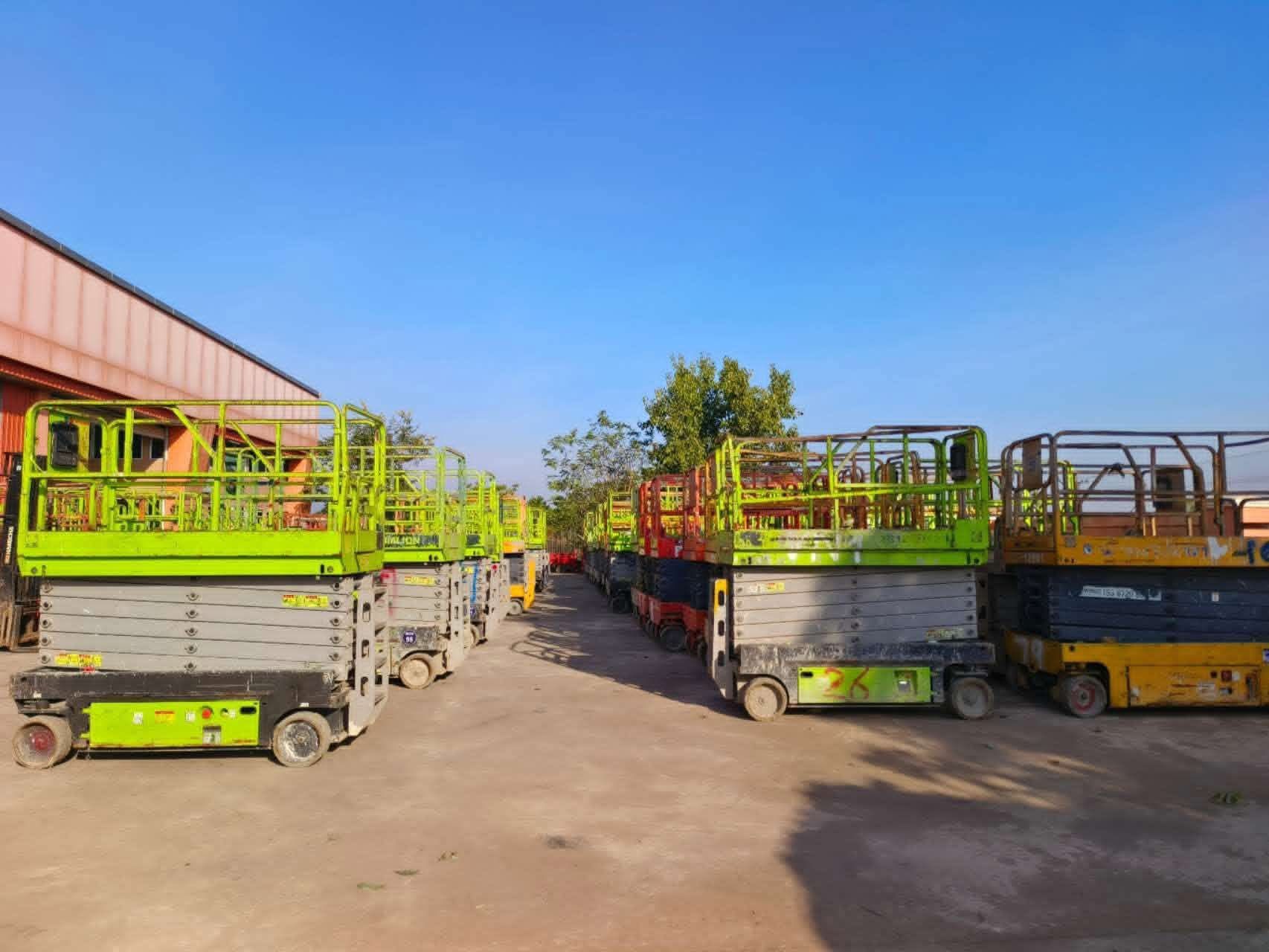 سقالات كهربائية للإيجار في الجبيل القطيف تبوك