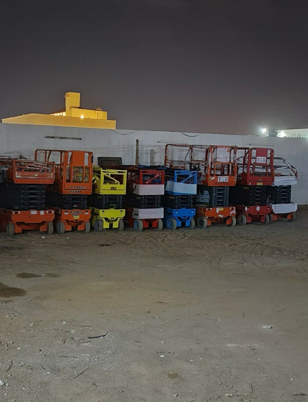 سيزرلفت مانلفت رافعة مقصية رافعة شوكية كرينات تاور