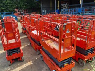 c2c81719-2bce-4b12-be84-4ff15f4520d6-1