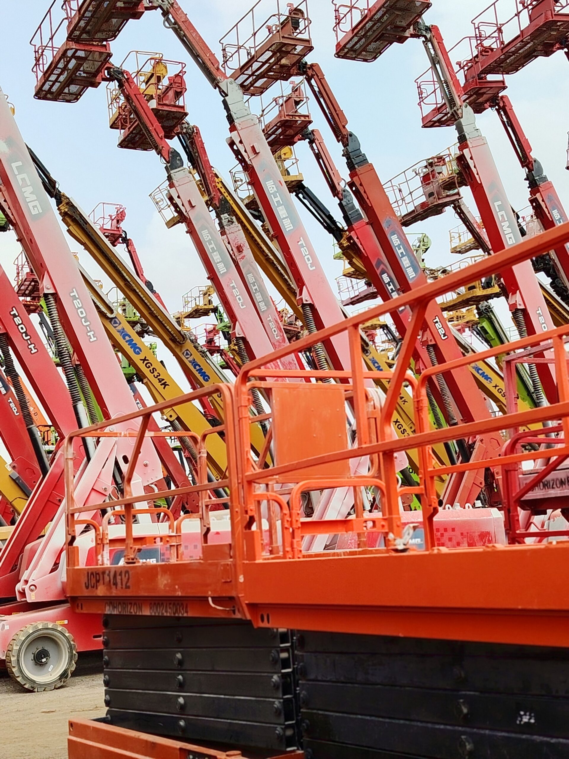 مان لفت للايجار بالارتفاعات التاليه: 16m,22m,24m,2