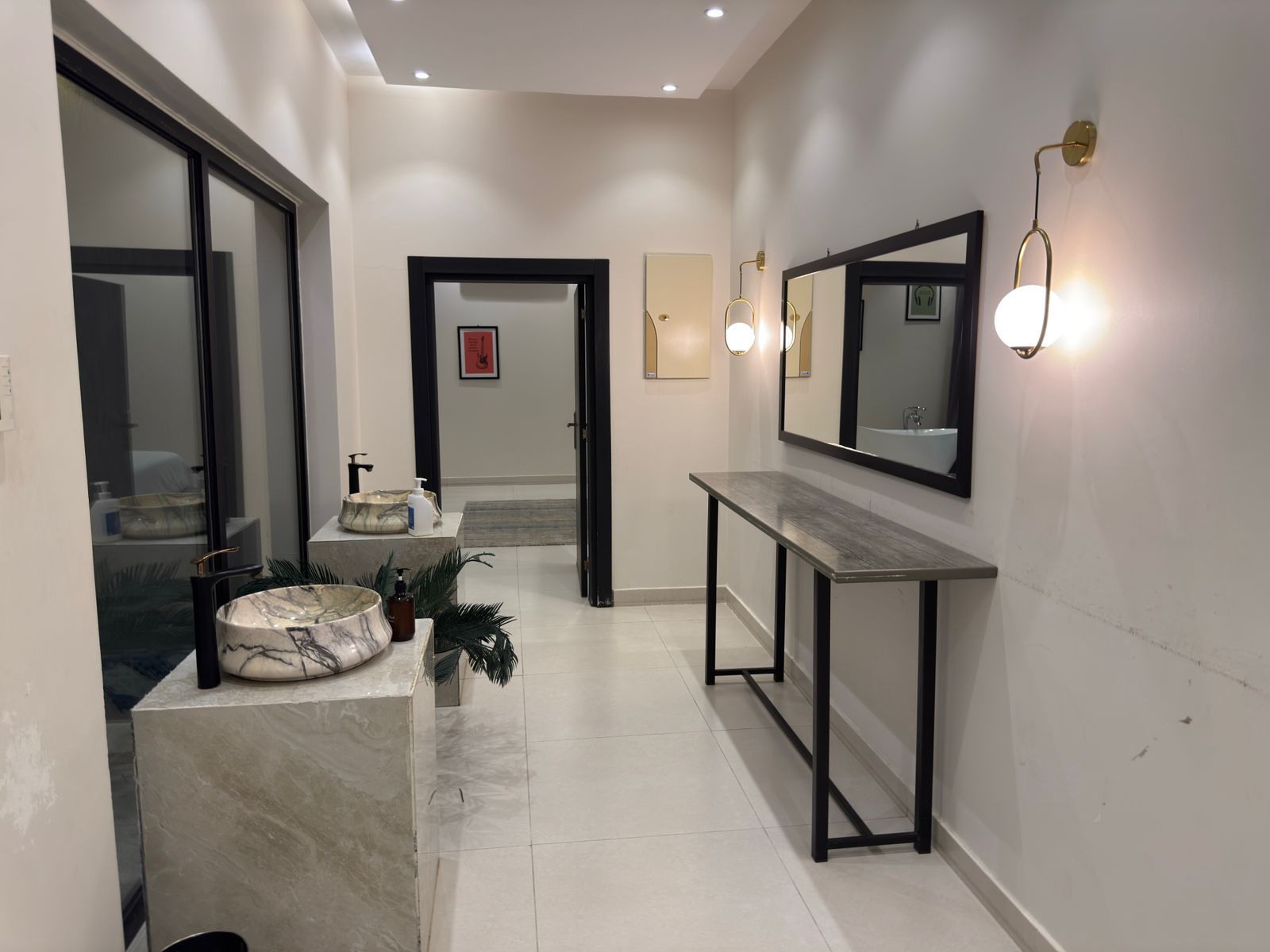 شاليه لور للايجار اليومي تتكون من قسمين جديده