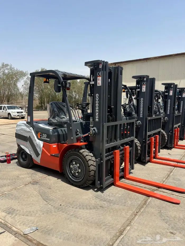 فور كلفت 3طن للايجار اليومي الشهري السنوي