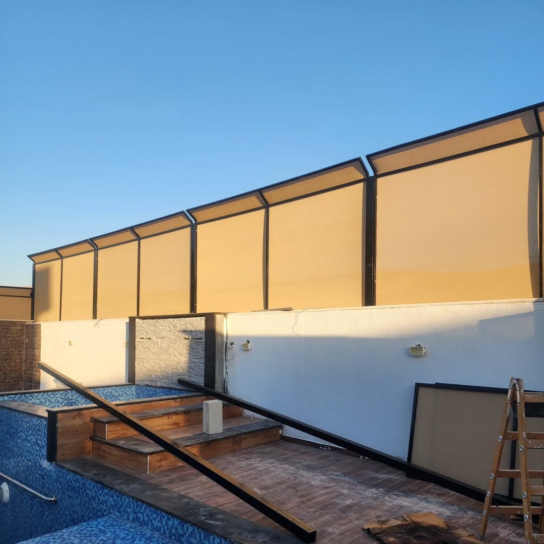 مظلات وسواتر