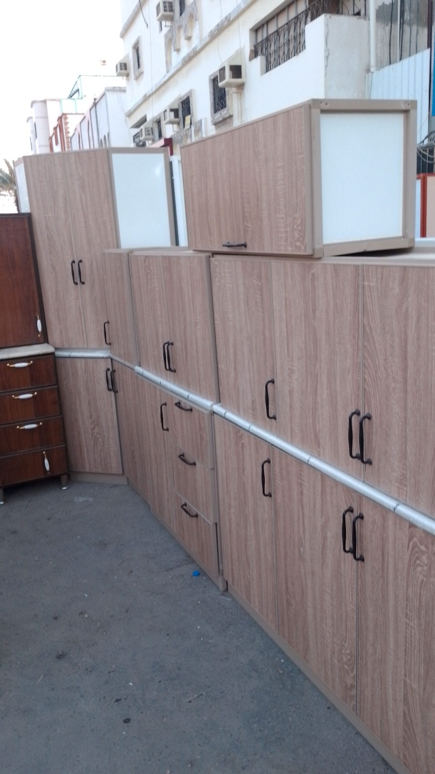 بيع وشراء الاثاث المستعمل بجده