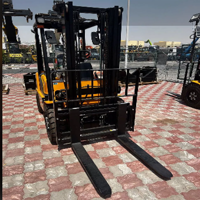 فوركلفت للإيجار في الخبر – رافعات شوكية للإيجار ال